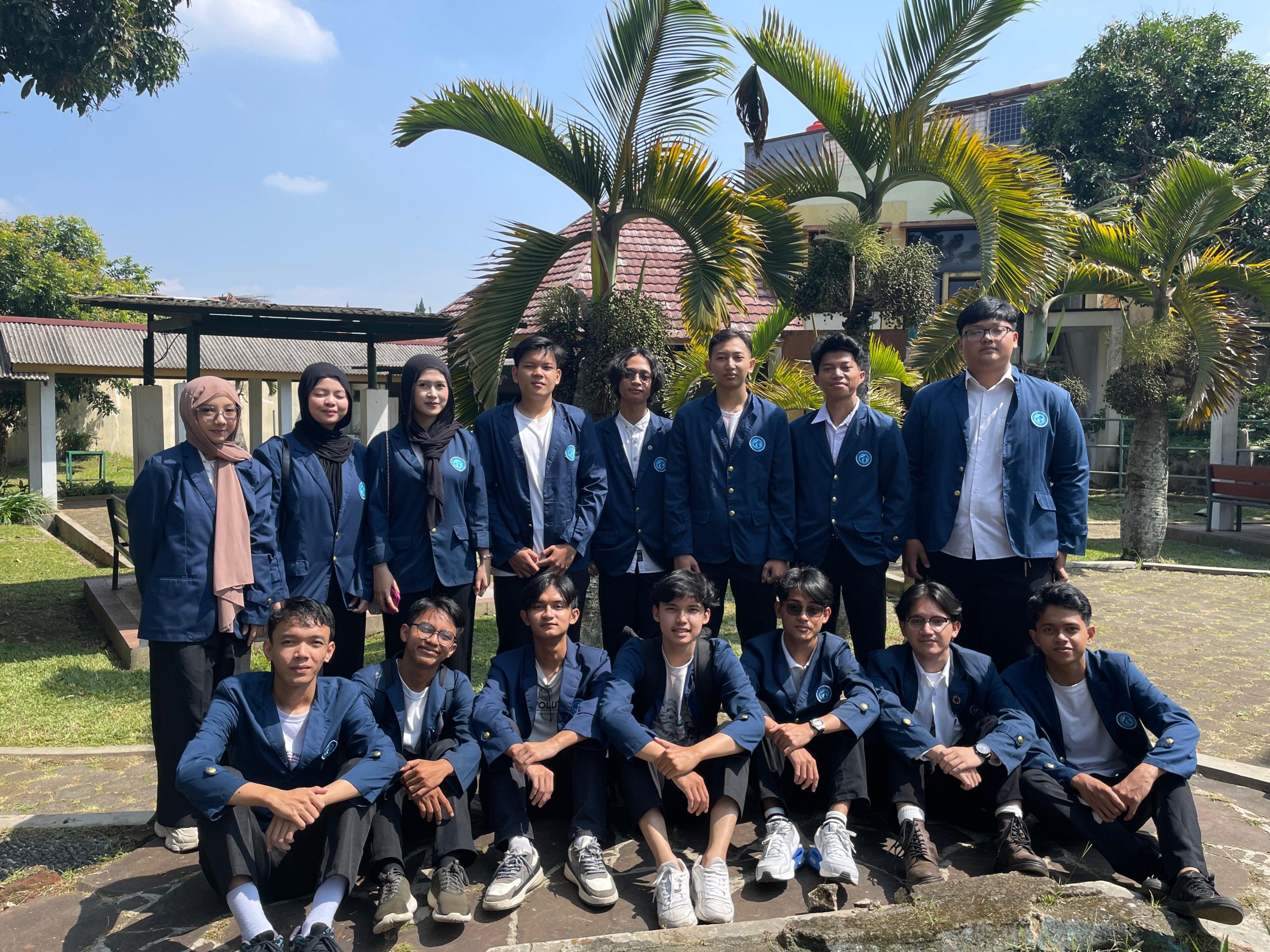 Bawa Inovasi Ekonomi Sirkular ke Desa Parungserab, Tim PPK Ormawa UKM KWU Polman Bandung Lolos Pendanaan Nasional PPK Ormawa 2026
